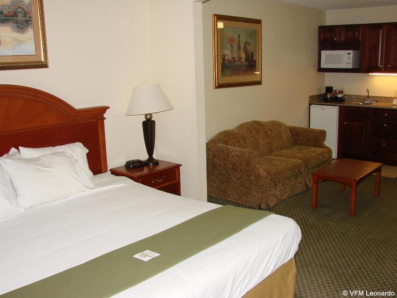 Holiday Inn Express Hotel & Suites Elkhart-South מראה חיצוני תמונה